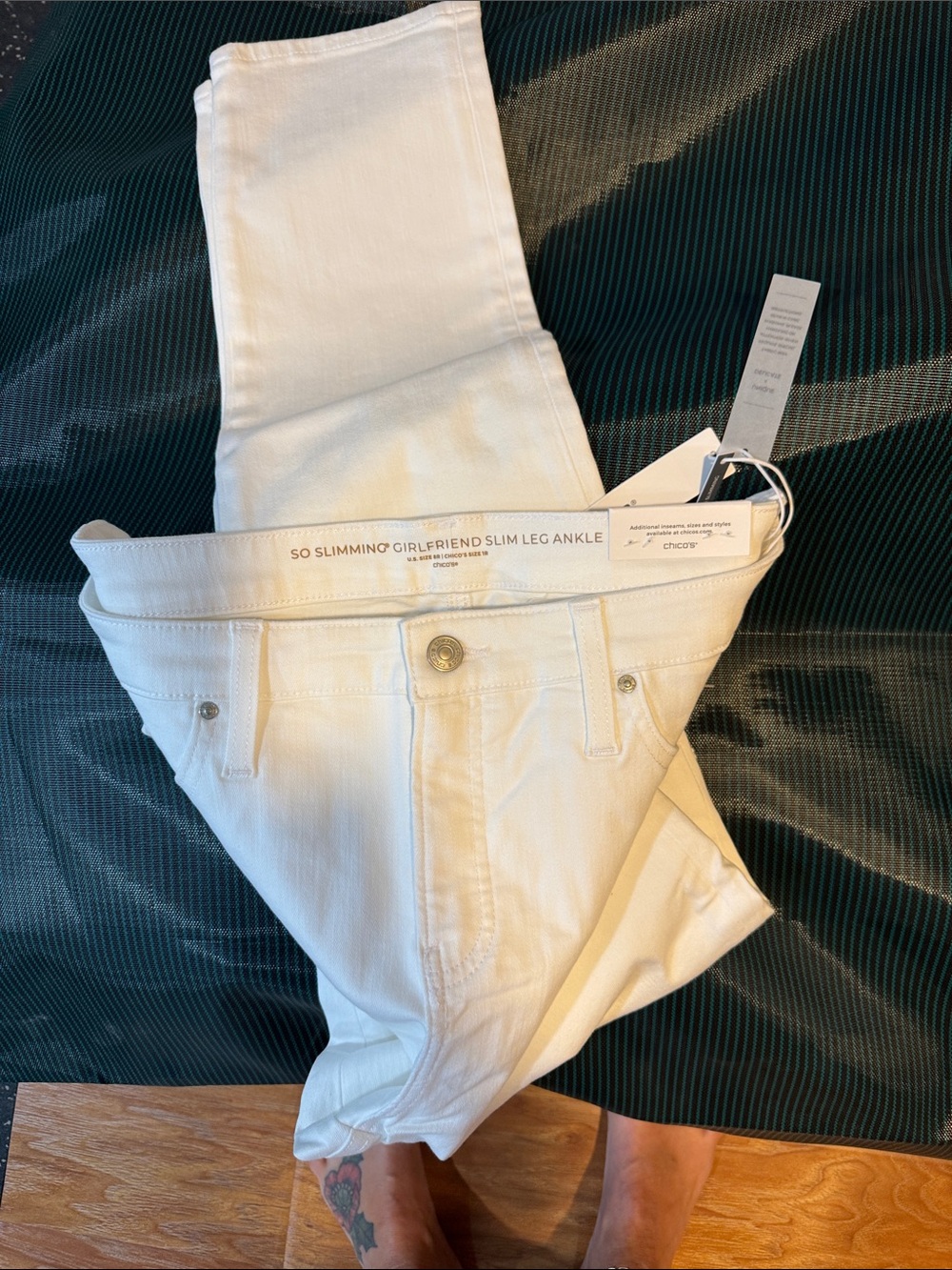 Chico's White So Slimming Girlfriend Slim Leg Ankle Jeans